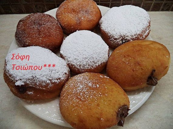 Φανταστική συνταγή για  donuts γεμιστά με nutella ή μαρμελάδα