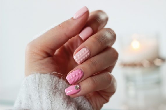 Knitted Nails: Η νέα τάση για τα νύχια που θα λατρέψετε!