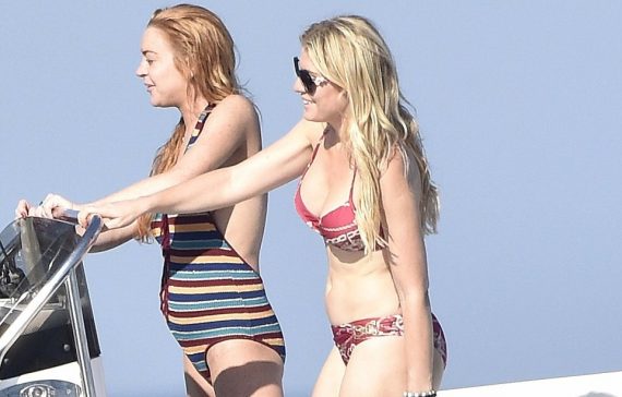 Lindsay Lohan: Έγκυος και με τσιγάρο στο στόμα! Οι φωτό που κάνουν τον γύρο του διαδικτύου