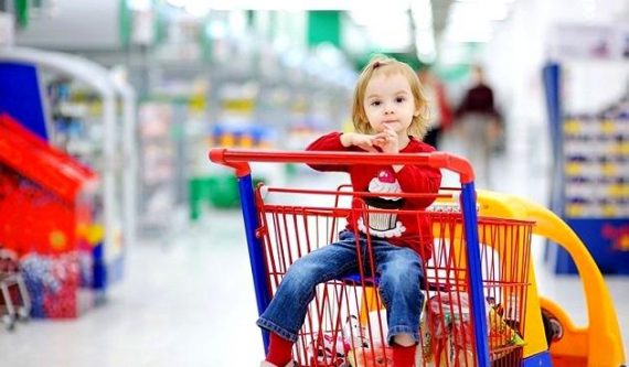 Ψώνια με το παιδί στο supermarket...Αυτό το βάσανο!