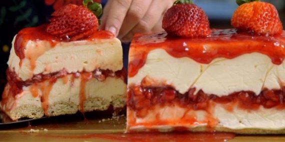 Kορμός παγωτού cheesecake με λευκή σοκολάτα και φράουλες. Ένα λαχταριστό γλυκό