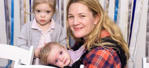 Το παράξενο κόλπο που χρησιμοποιεί η Drew Barrymore όταν οι κόρες της κλαίνε και φωνάζουν!