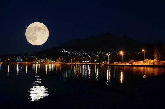 Ξεχωριστό το βράδυ της Τετάρτης: Εαρινή ισημερία και τελευταία υπερπανσέληνος του 2019