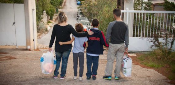 Πανελλαδική συγκέντρωση τροφίμων και ειδών πρώτης ανάγκης, ενόψει Πάσχα, για τα παιδιά και τις οικογένειές τους με σοβαρά προβλήματα διαβίωσης