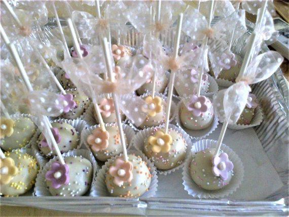 Υπέροχα χειροποίητα Cakepops για το πάρτι τον γάμο ή τη βάφτιση