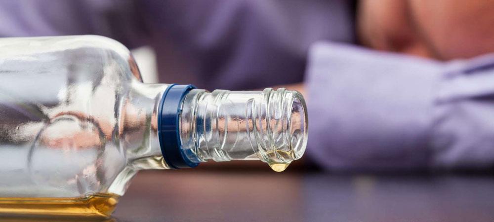 Νοθευμένα ποτά: Πώς να αναγνωρίσετε τις «μπόμπες» και πως να προστατευθείτε σύμφωνα με την ειδικό Dr. Αναστασία Μοσχοβάκη
