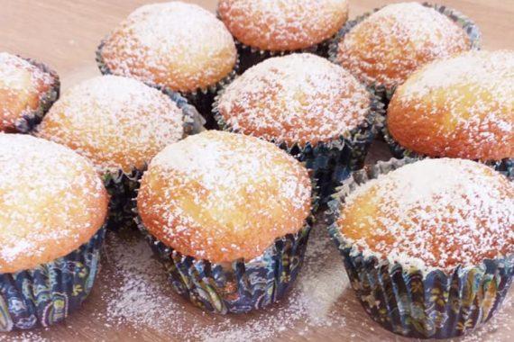 Warm Milk cakes: Τα αφράτα και μαλακά cupcakes  που θα σας ξετρελάνουν