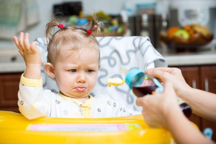 12 λάθη που όλοι οι γονείς έχουν κάνει: πιέζουμε το παιδί για να φάει 