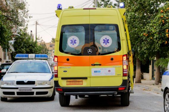 Σε κρίσιμη κατάσταση 13 χρόνος  που τον παρέσυρε αυτοκίνητο