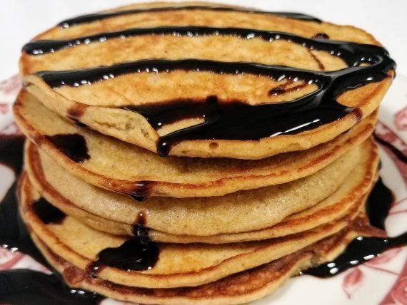 Pancakes με βρώμη και μπανάνα