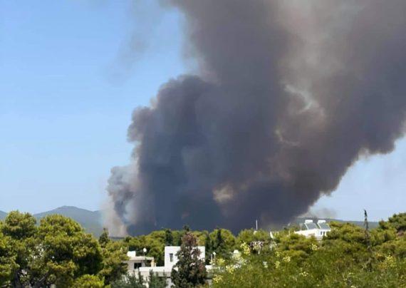 Μεγάλη φωτιά ΤΩΡΑ στην Αττική