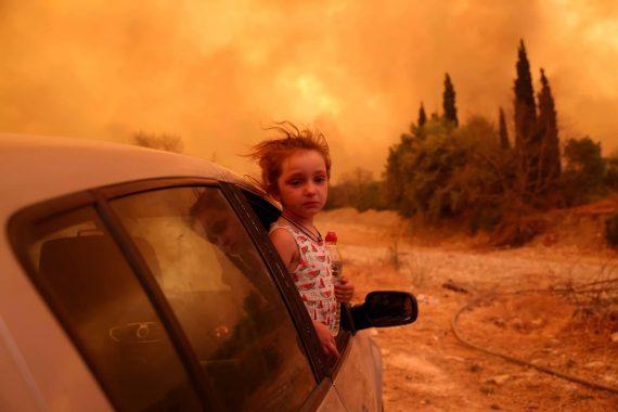 Φωτιά Εύβοια: Συγκλονίζει η μαμά της  μικρής Βαλεντίνας – Τρελάθηκα, έπιανα τα μαλλιά μου ,ούρλιαζα( Βίντεο)