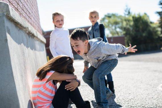 Η ανοχή στο bullying μπορεί να δημιουργήσει τον αυριανό γυναικοκτόνο ή δολοφόνο