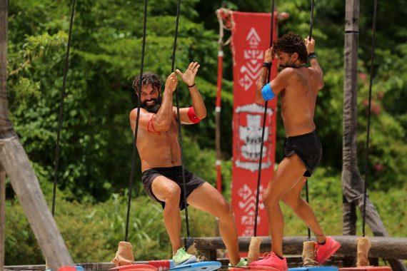 Survivor 24/5: O Εμμανουήλ έχει την εντύπωση ότι μπορεί να φτάσει στον τελικό του Survivor