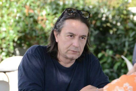 Σοκάρει ο Γιάννης Κότσιρας  : “Ο πατέρας μου με γνώρισε 2,5 ετών”