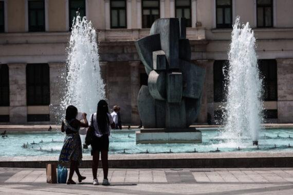 Κορυφώνεται σήμερα το τρίτο κύμα καύσωνα – Σε ποιές περιοχές θα έχουμε πρόσκαιρες καταιγίδες;