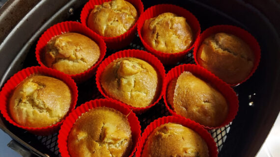 Muffins με μήλο στο airfryer