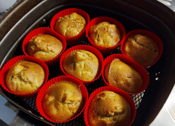 Muffins με μήλο στο airfryer