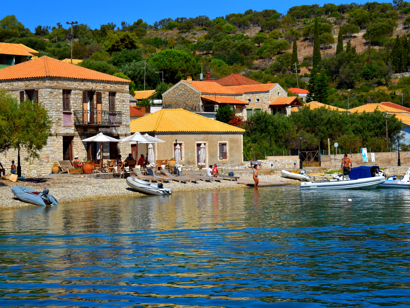 Καστός-Ιόνιο-διακοπές-χωρίς αυτοκίνητο-το-Καλοκαίρι-