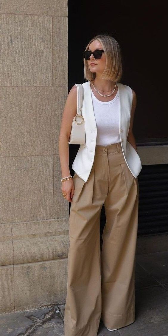 Η Μαρίνα Ασλάνογλου με λευκό Τοπ – Το ρούχο του καλοκαιριού που συνδυάζεται με όλα