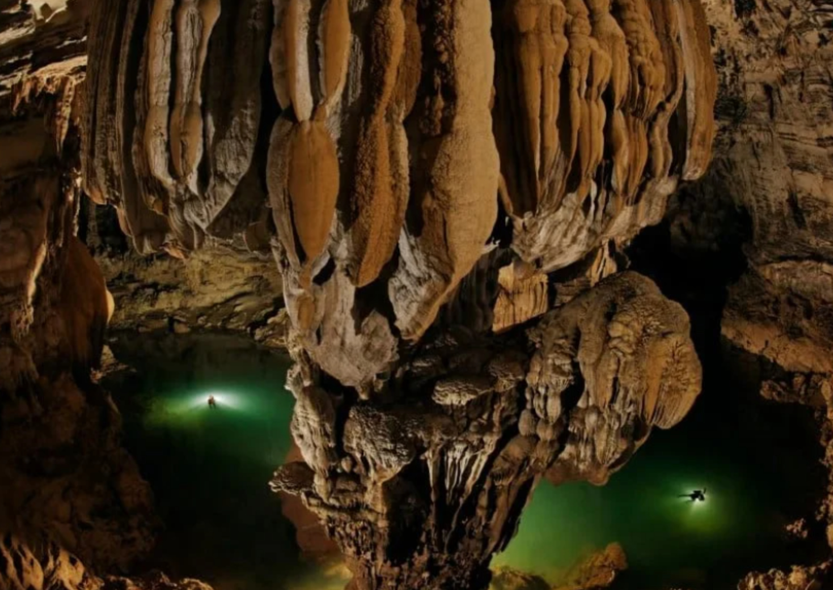 Επιστήμονες ανακάλυψαν τα αρχαία μυστικά που κρύβει το μεγαλύτερο σπήλαιο του κόσμου