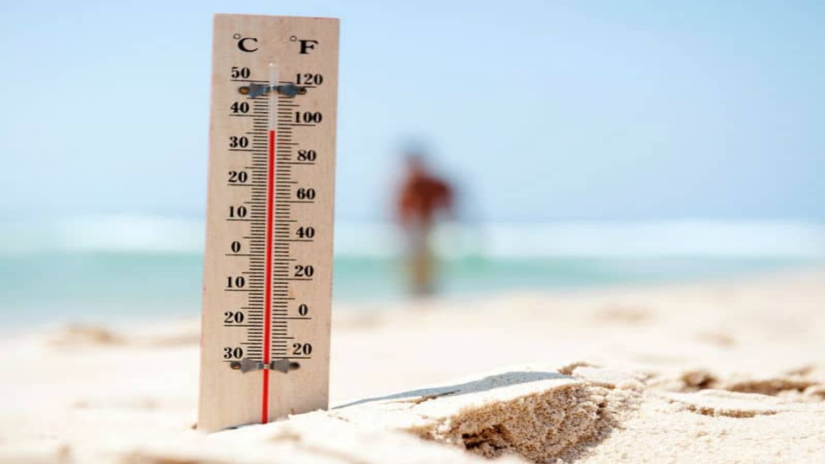 Καιρός : Ζέστη με μποφόρ και σήμερα –  Πότε θα υποχωρεί η θερμοκρασία