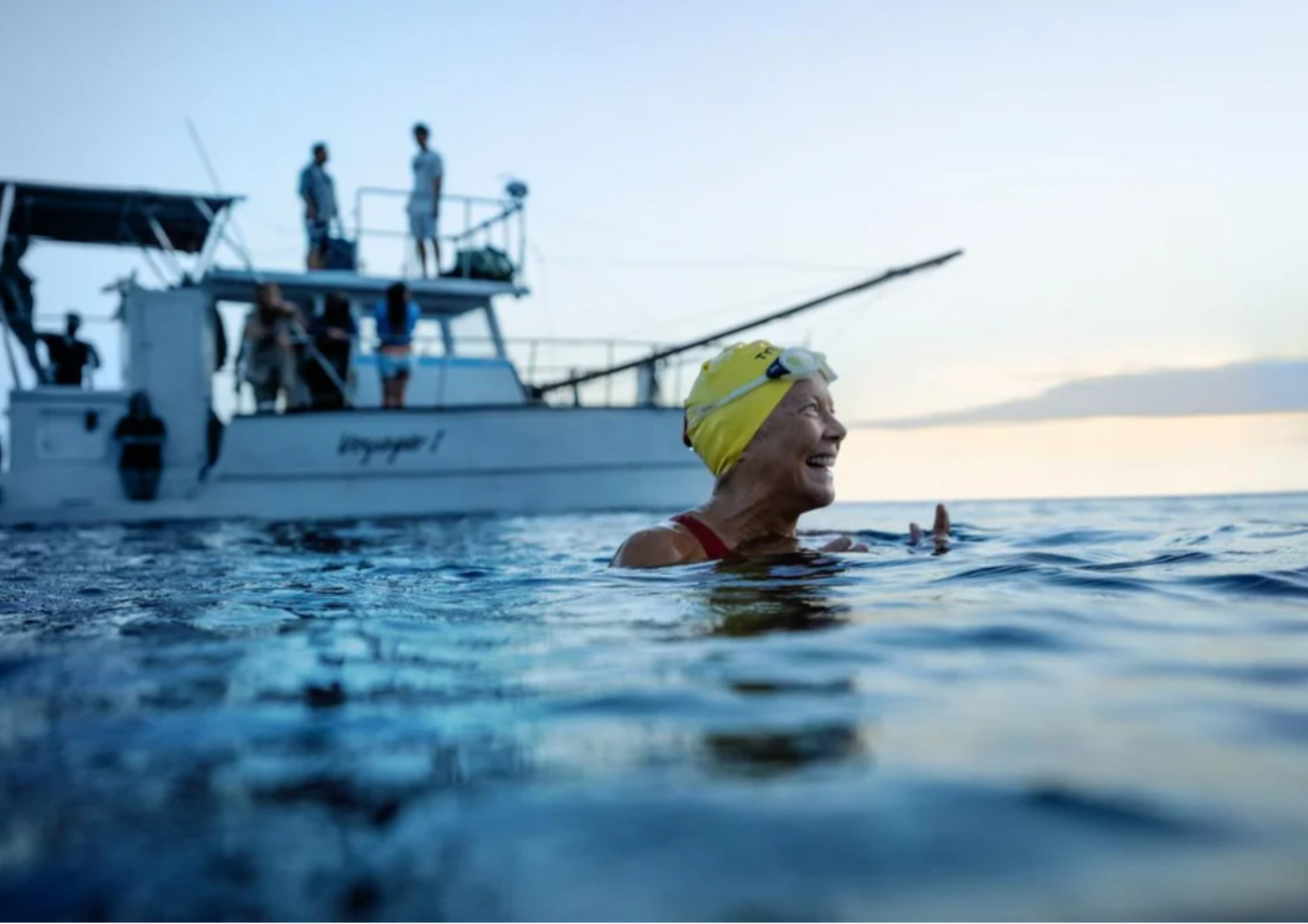 Diana Nyad: Η συναρπαστική ιστορία της 64χρονης που ξεπέρασε τα ανθρώπινα όρια και κολύμπησε από την Κούβα μέχρι τη Φλόριντα