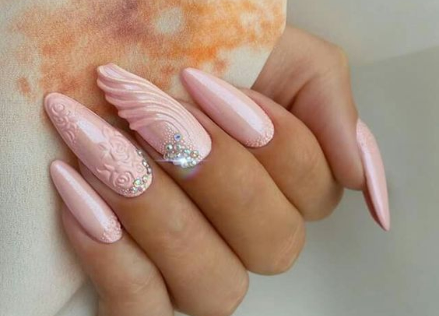 Ιδέες-για-Seashell-nails-αποχρώσεις-του-ροζ