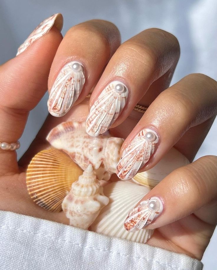 Ιδέες-για-Seashell-nails-χρώματα-της-άμμου