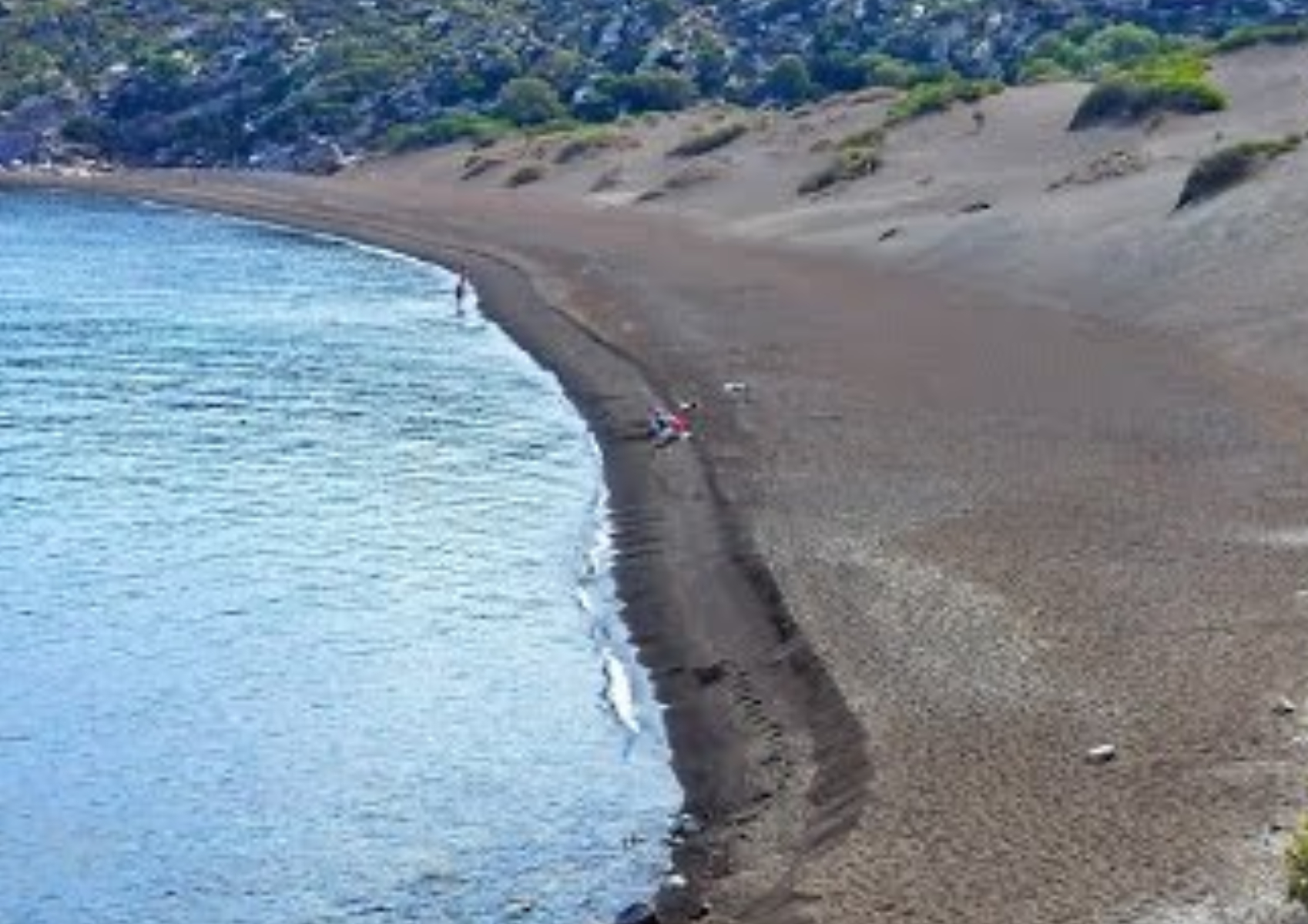 Νίσυρος: Διακοπές στο κρυμμένο νησί του Αιγαίου με την άγρια ομορφιά και την ηρεμία των γραφικών χωριών