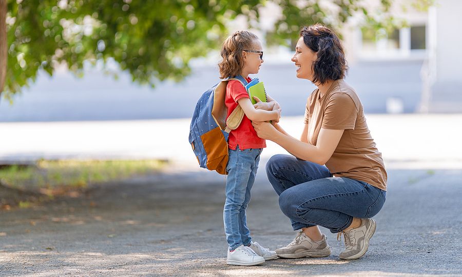 Back-to-school-Συμβουλές-για-τους-γονείς-ώστε-να-αντιμετωπίσουν-τα-δάκρυα-της-πρώτης-μέρας-στο-σχολείο