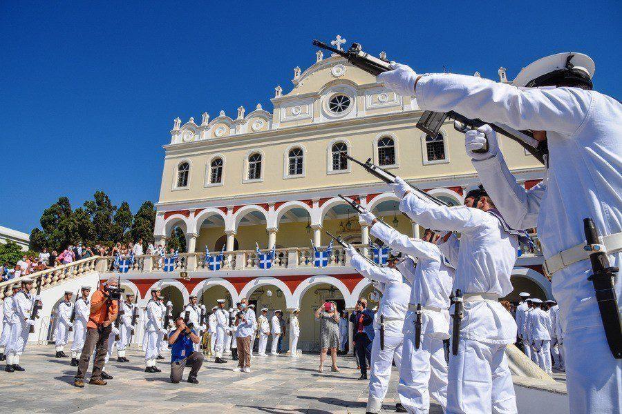 Δεκαπενταύγουστος : Γιατί ονομάζουμε «Πάσχα του καλοκαιριού» την Κοίμηση της Θεοτόκου και τι τρώμε