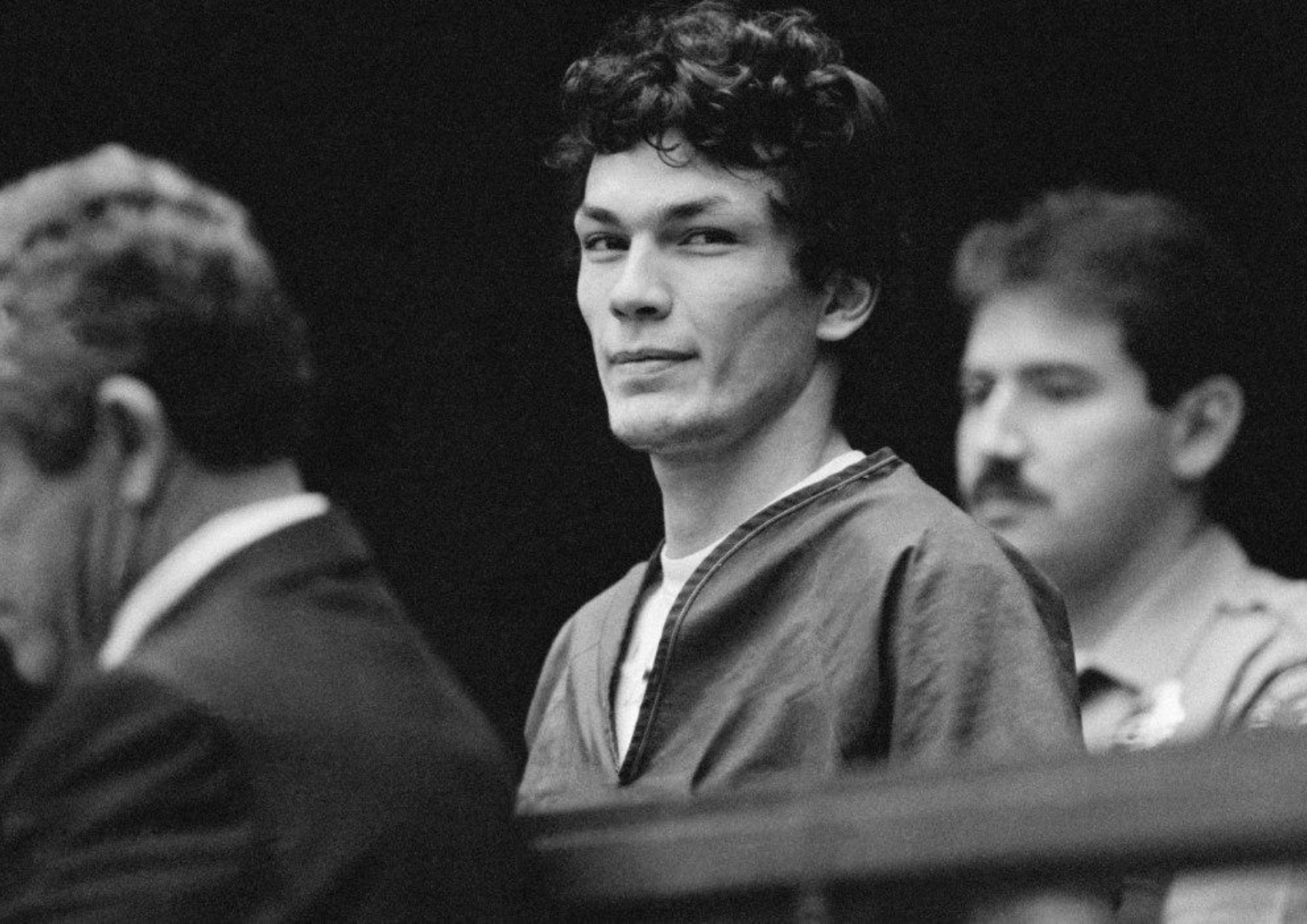 Richard Ramirez: Η ανατριχιαστική ιστορία του serial killer που τρομοκράτησε το Los Angeles και έγινε σειρά στο Netflix 