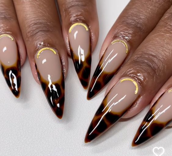 stiletto nails-τάσεις-Φθινόπωρο 2024-trend-ιδέες-