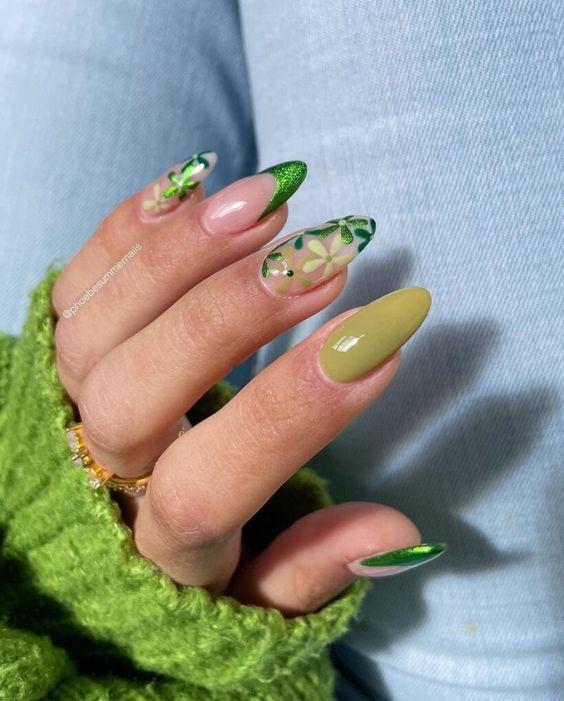 matcha nails-τάσεις-του-TikTok-Φθινόπωρο-Χειμώνας-2024-2025-στα-νύχια-ιδέες-