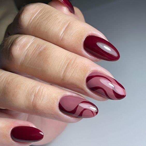 wine nails-τάσεις-του-TikTok-Φθινόπωρο-Χειμώνας-2024-2025-στα-νύχια-ιδέες-