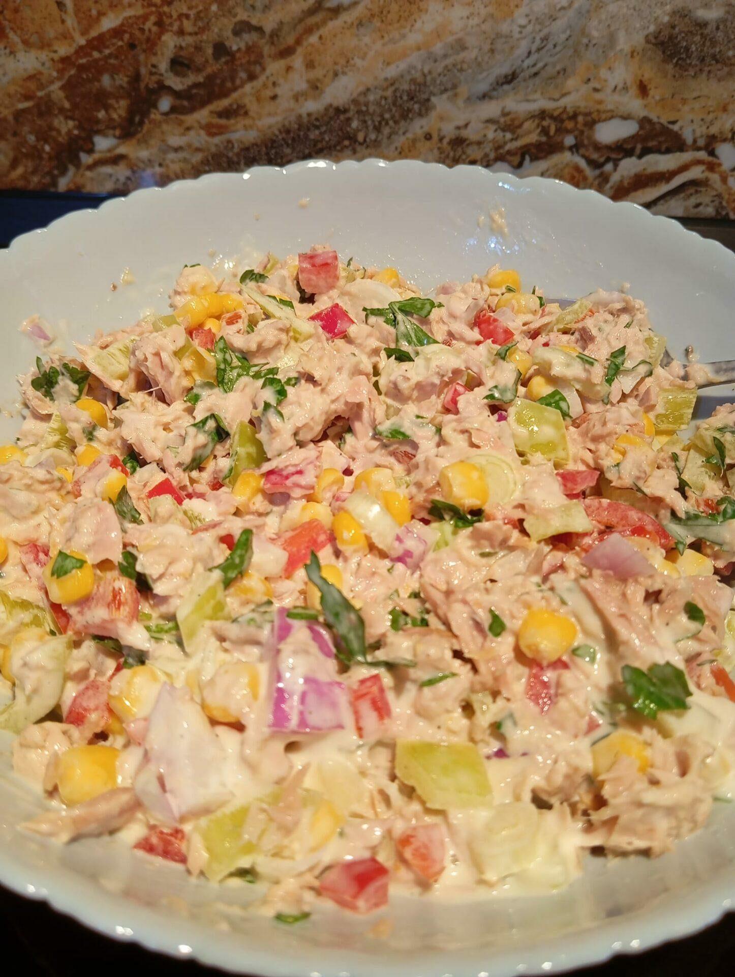 tuna-salad-with-peppers-and-mayonnaise-recipe-