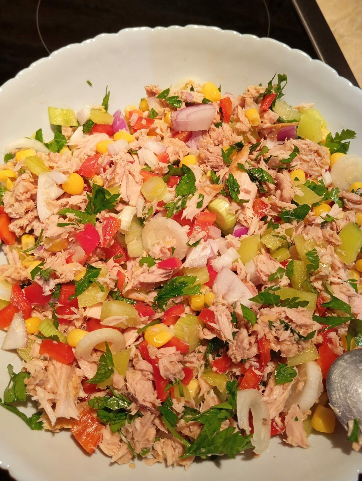 tuna-salad-with-peppers-and-mayonnaise-recipe-