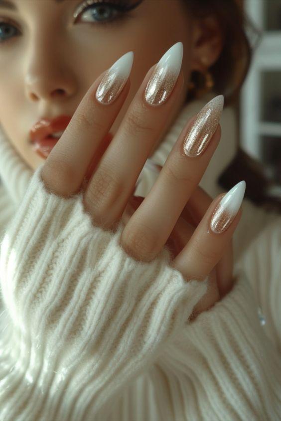 Ιδέες-για-Pre-Christmas-nails-ομπρε-με-λευκό-και-χρυσό