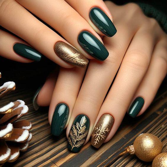 Ιδέες-για-Pre-Christmas-nails-κυπαρισσί-νύχια-με-χρυσά-στοιχεία