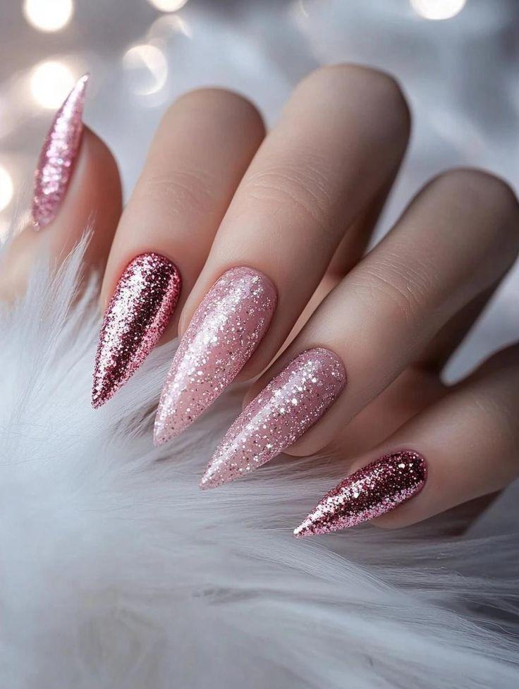 ιδέες-για-glitter nails-τα-Χριστούγεννα-Πρωτοχρονιά 2024-