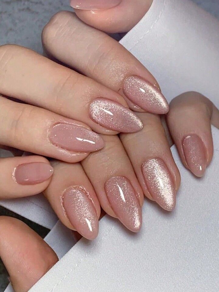 nude nails-τάσεις-Χειμώνας 2025-ιδέες-