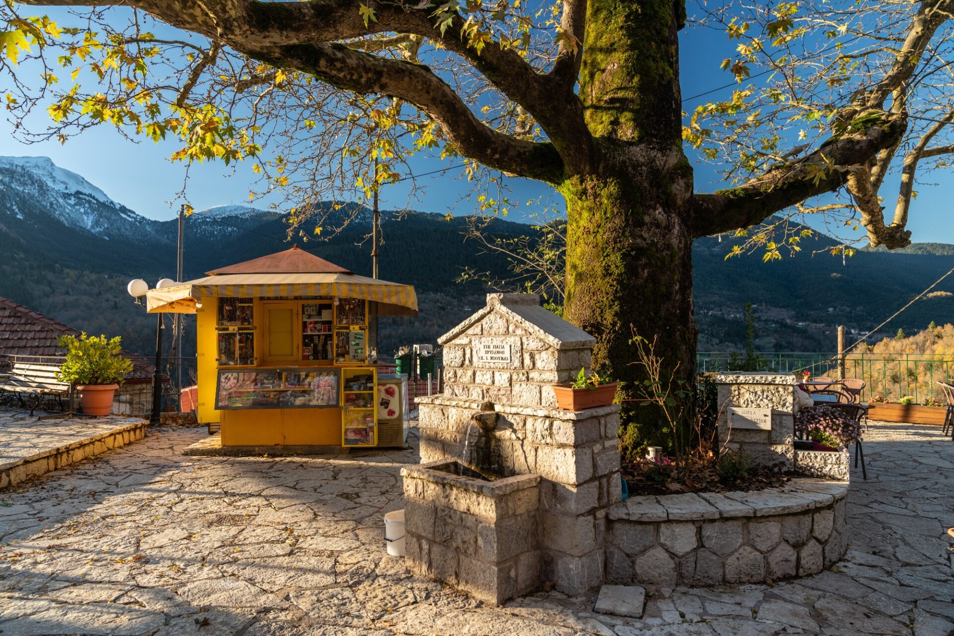 Καρπενήσι-ο-πιο-γραφικός-και-παραδοσιακός-χειμερινός-προορισμός 